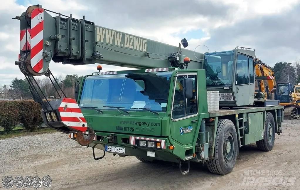 Faun RTF-25 Allterrängkranar