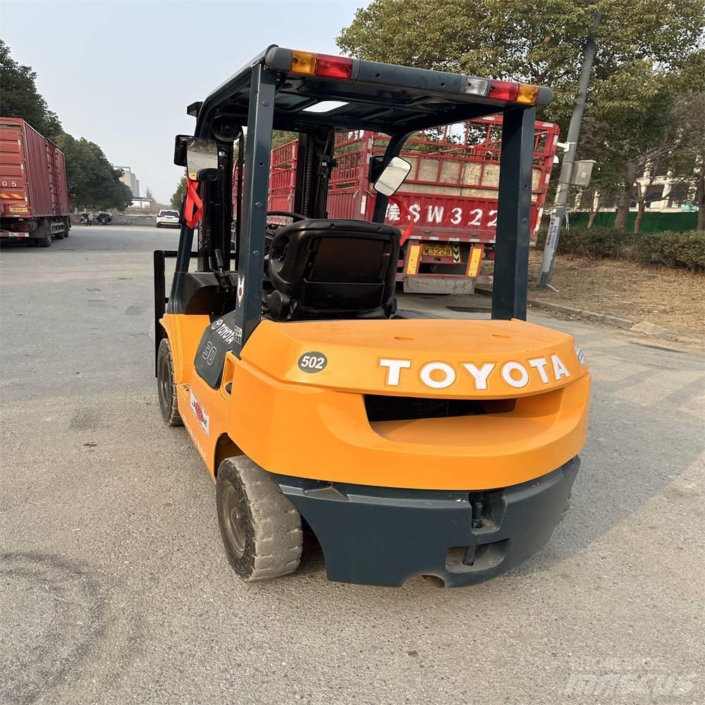 Toyota 62-7 FD N 30 Dieselmotviktstruckar