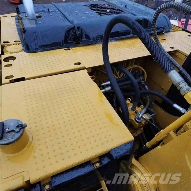 CAT 320D Bandgrävare