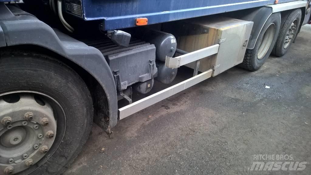 Scania P340 P 6x2 Chassier
