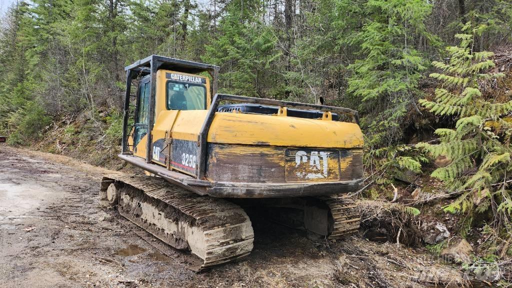 CAT 325 C Bandgrävare