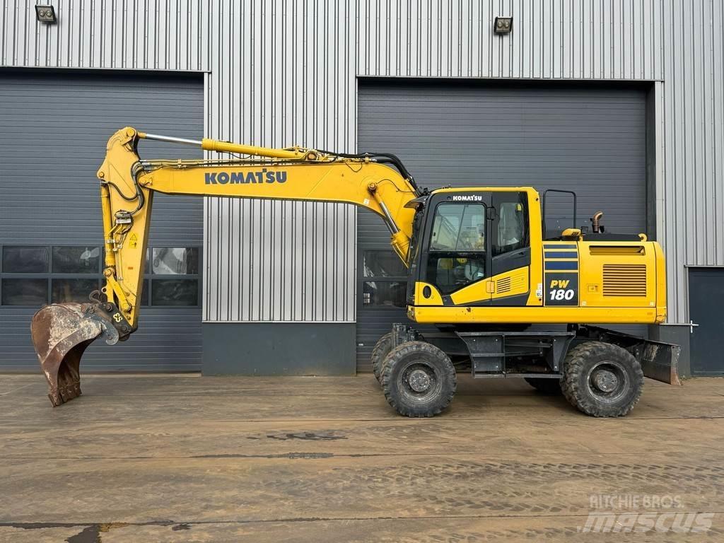 Komatsu PW180-11 Hjulgrävare