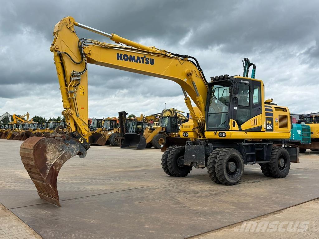 Komatsu PW180-11 Hjulgrävare