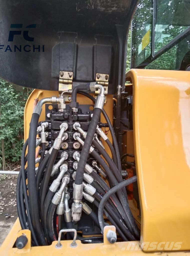 XCMG XE 60 DA Bandgrävare