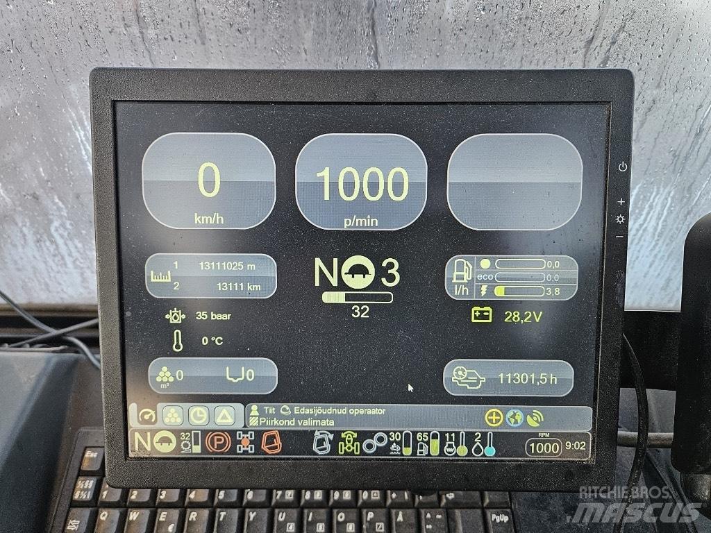 Komatsu 835 Skotare