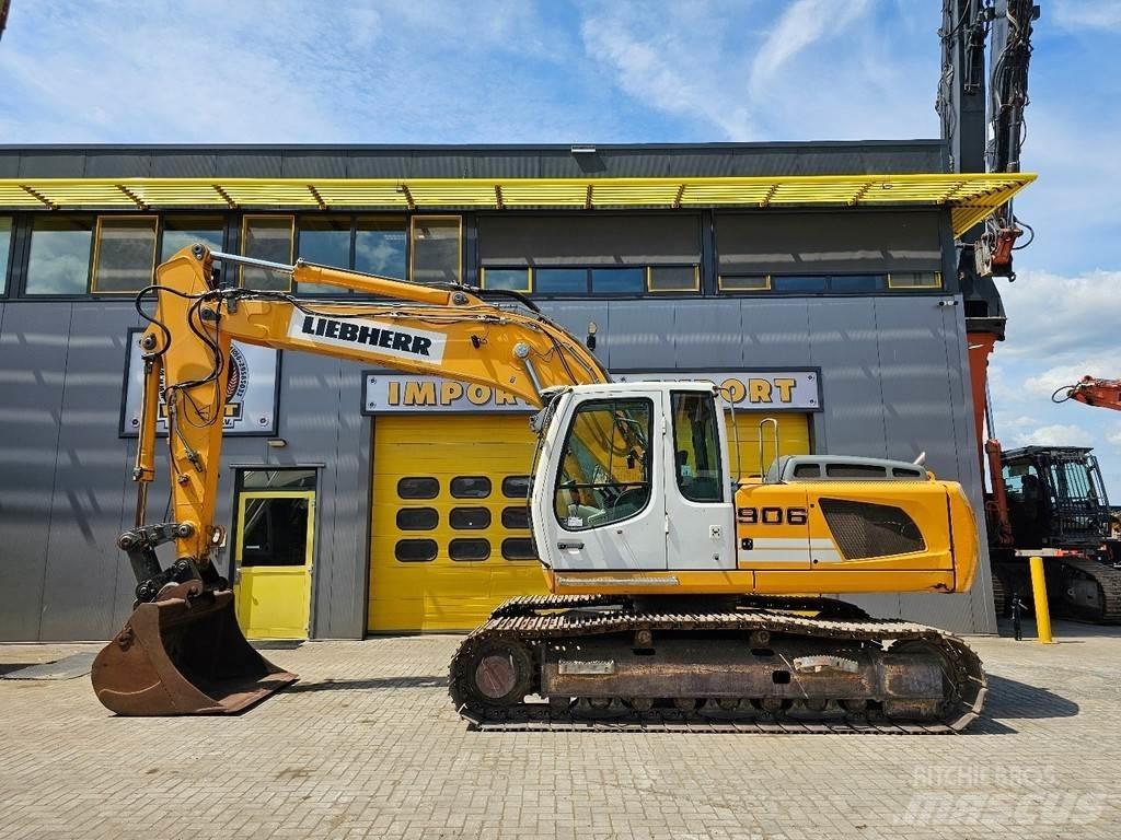 Liebherr 906 Bandgrävare