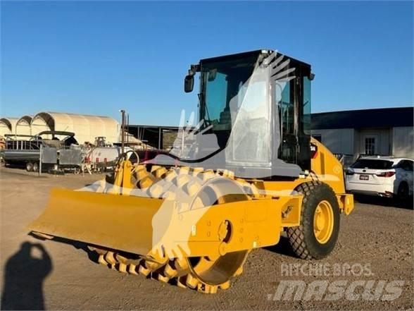 CAT CS44 Envalsvältar