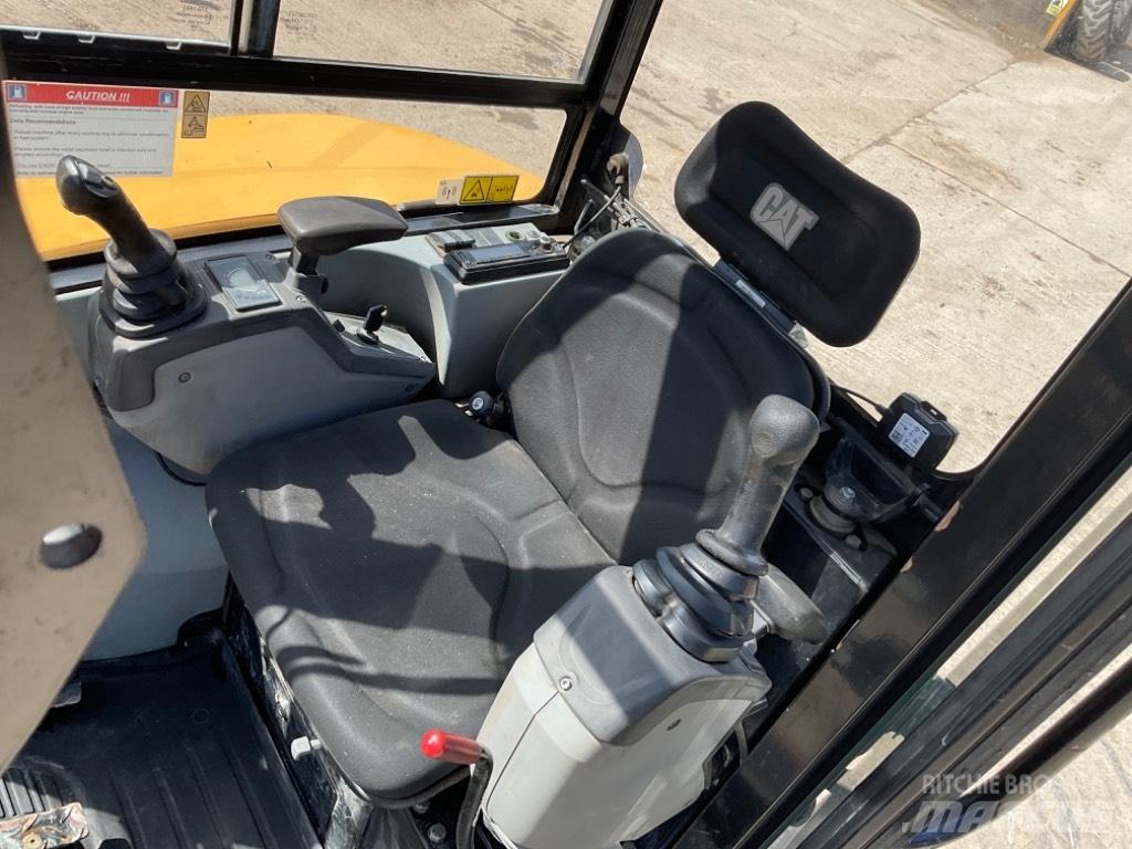 CAT 302.7 D CR Minigrävare < 7t