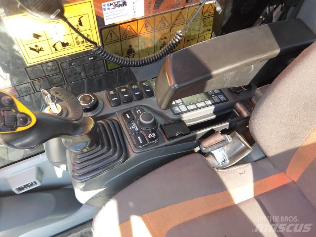 Doosan DX 235 LCR Bandgrävare