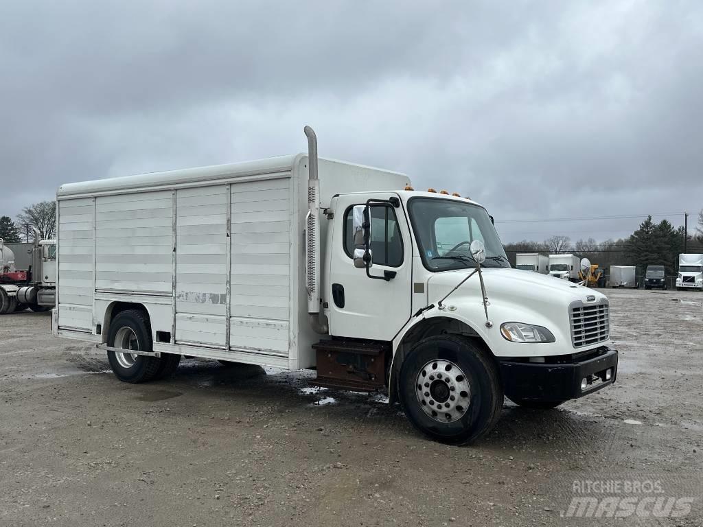 Freightliner M2 Lastbilar för dryckesleveranser