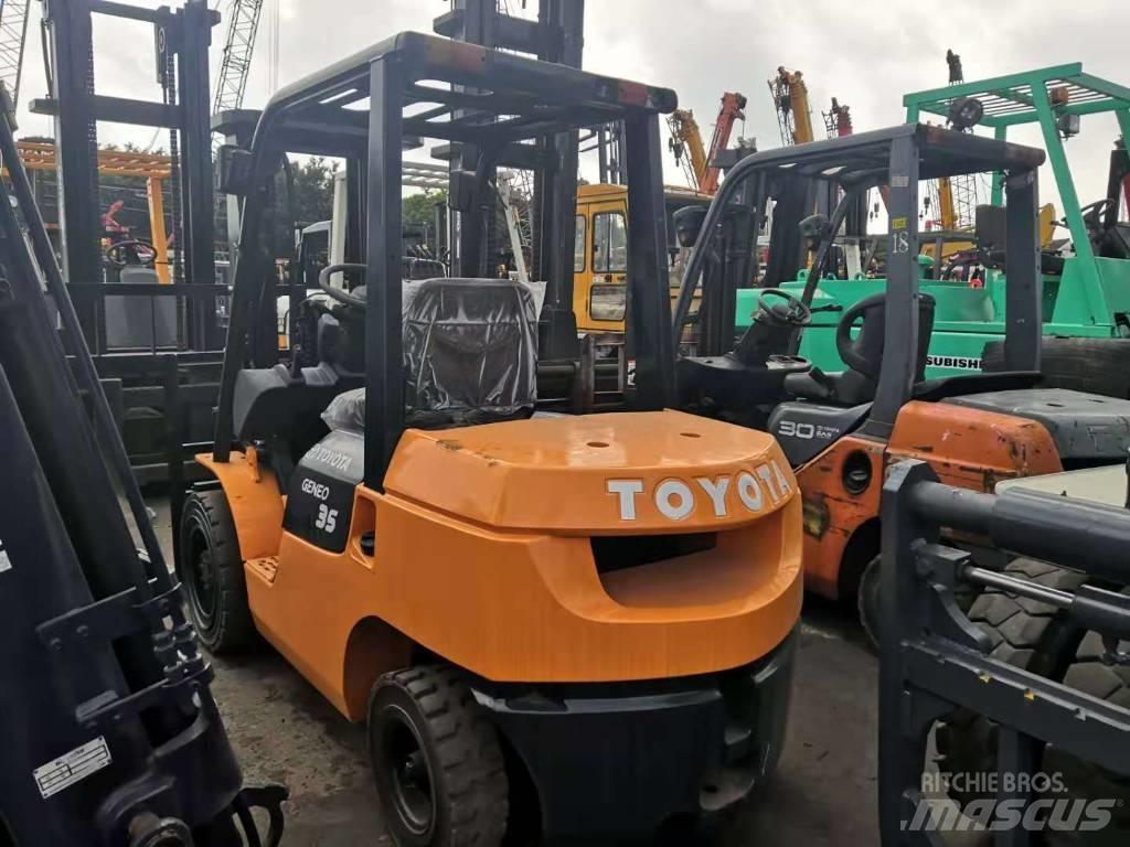 Toyota 3.5 ton Dieselmotviktstruckar
