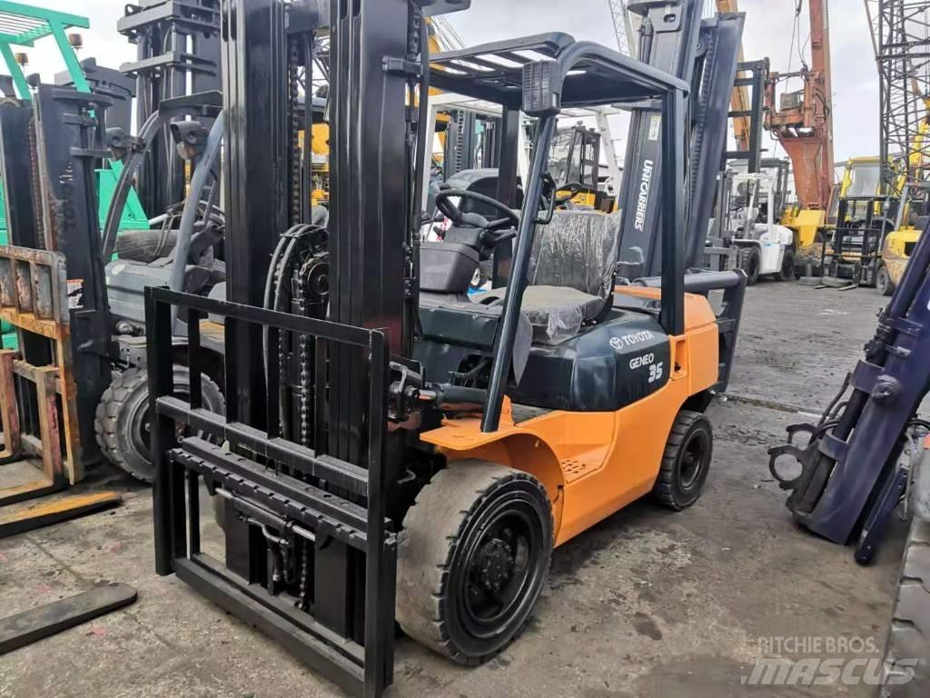 Toyota 3.5 ton Dieselmotviktstruckar