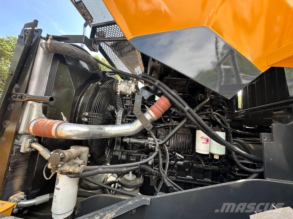 LiuGong 856 H Bandgrävare