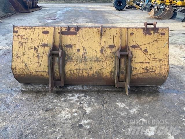 CASE 580 Skopor