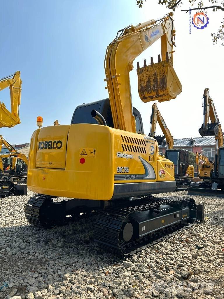 Kobelco SK 75 Midigrävmaskiner 7t - 12t