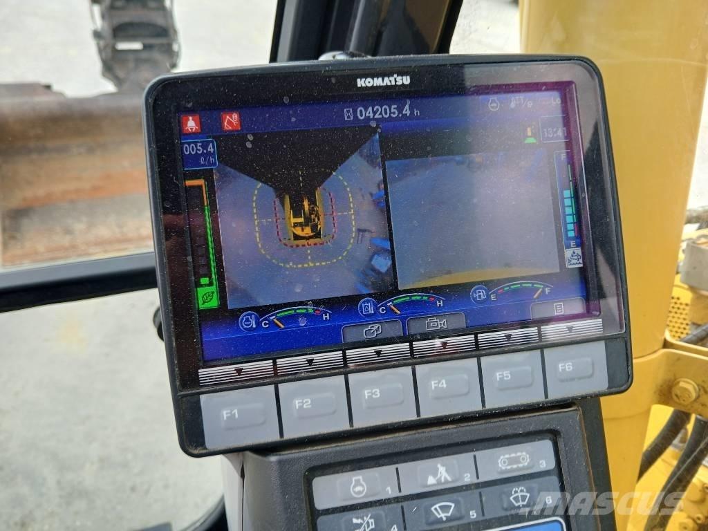 Komatsu PC 138 US-11 Bandgrävare