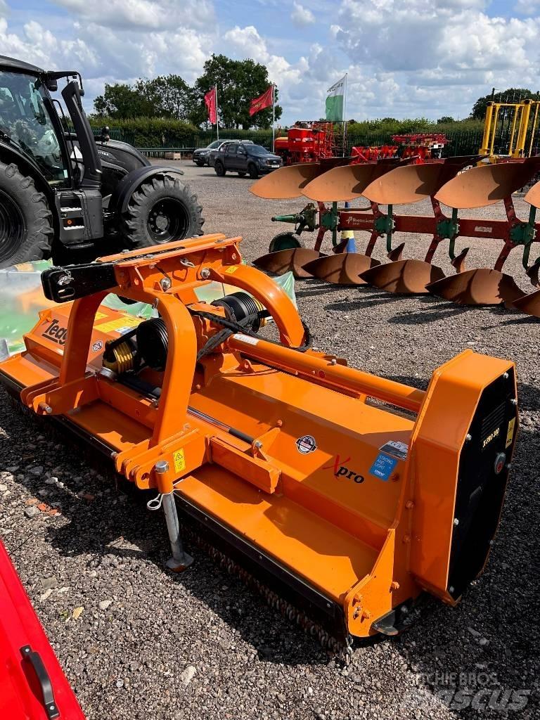 TEAGLE X Pro 300 Slåttermaskiner