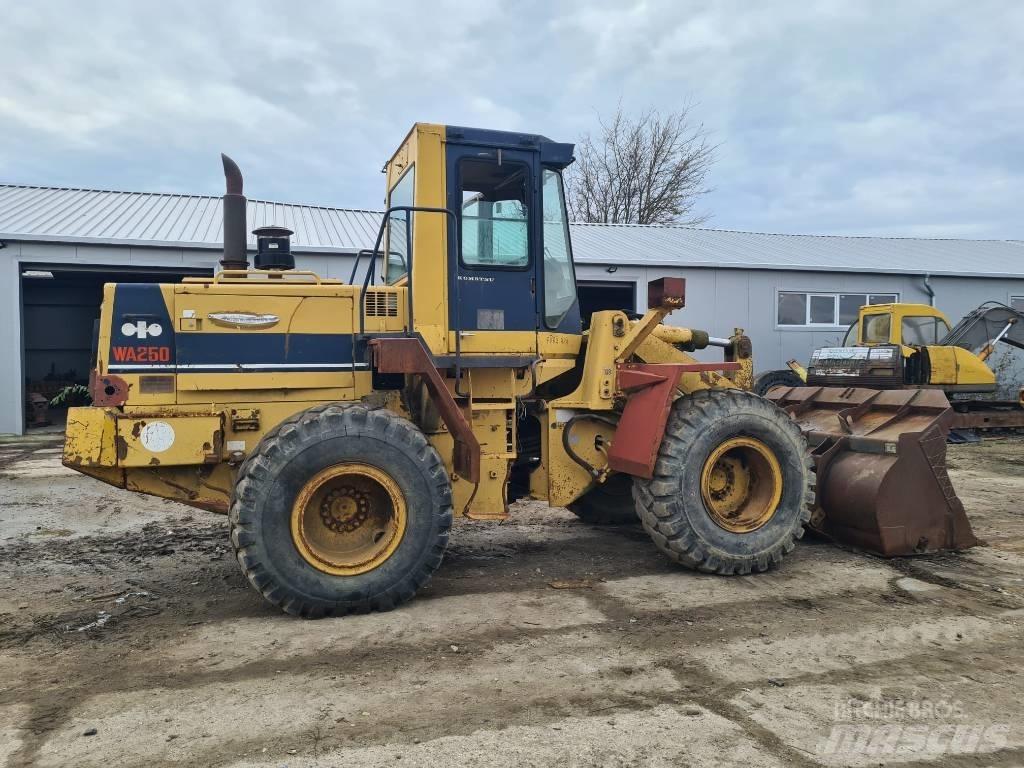 Komatsu WA 250 Hjullastare