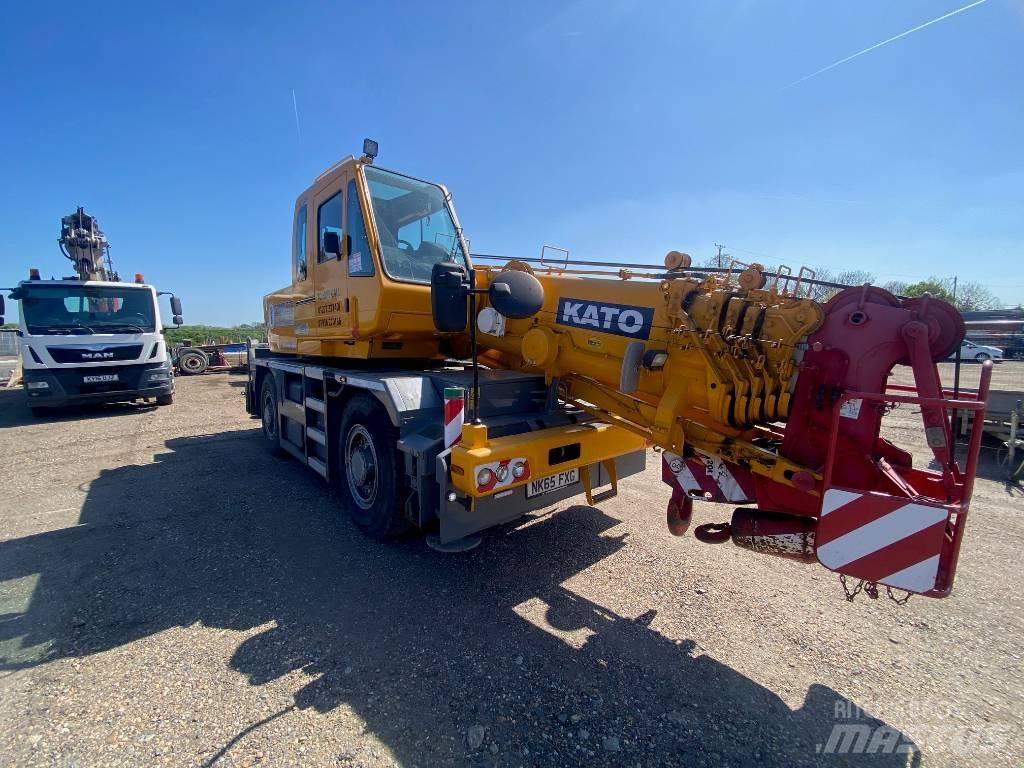 Kato CR 200 Ri Allterrängkranar