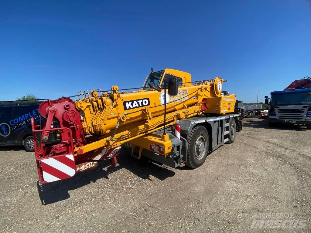 Kato CR 200 Ri Allterrängkranar