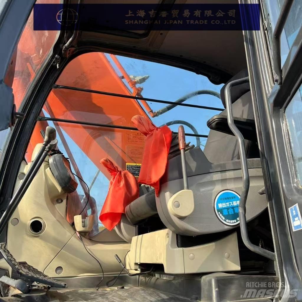Hitachi ZX 240 Bandgrävare