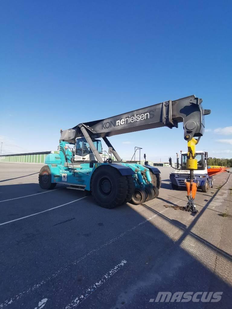 NCN 85 Reachstackers