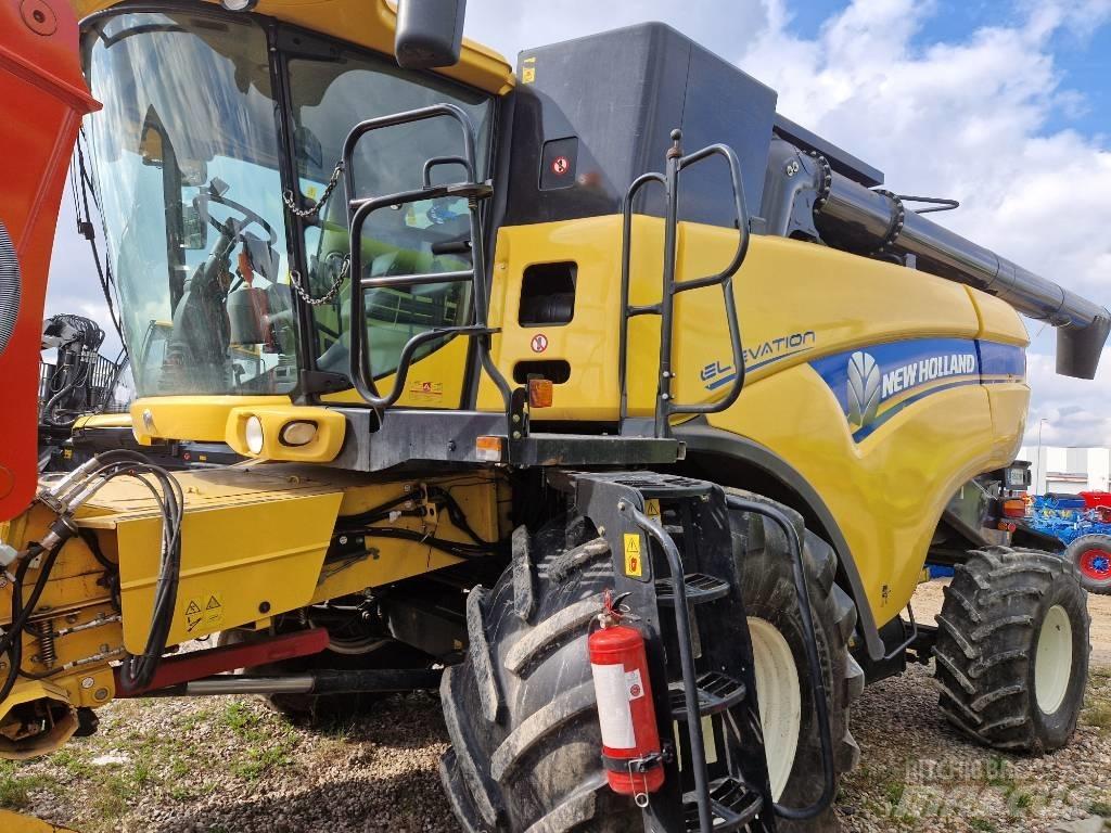 New Holland CX 8070 Skördetröskor