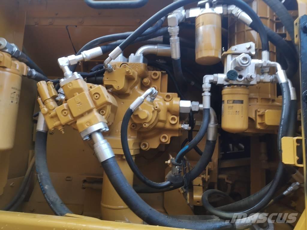 CAT 336 D Bandgrävare