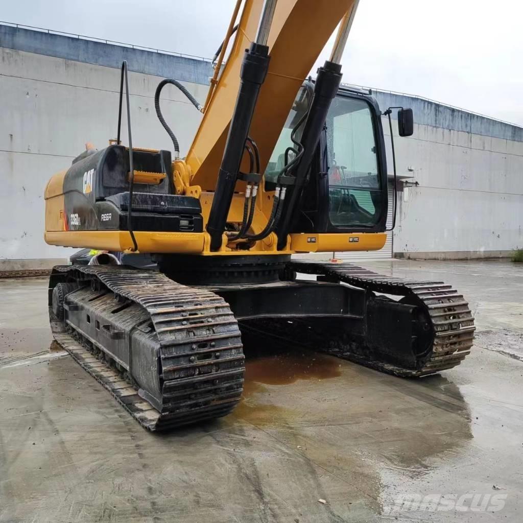 CAT 336 D L Bandgrävare