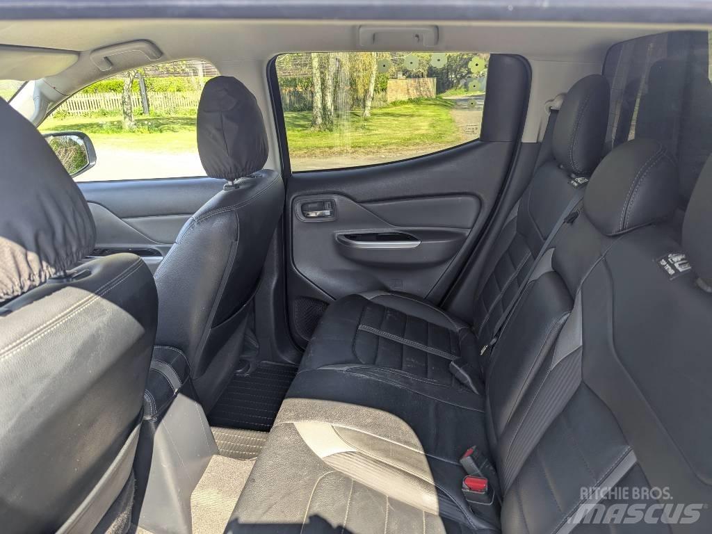 Mitsubishi L 200 Flakbilar/Pickuper