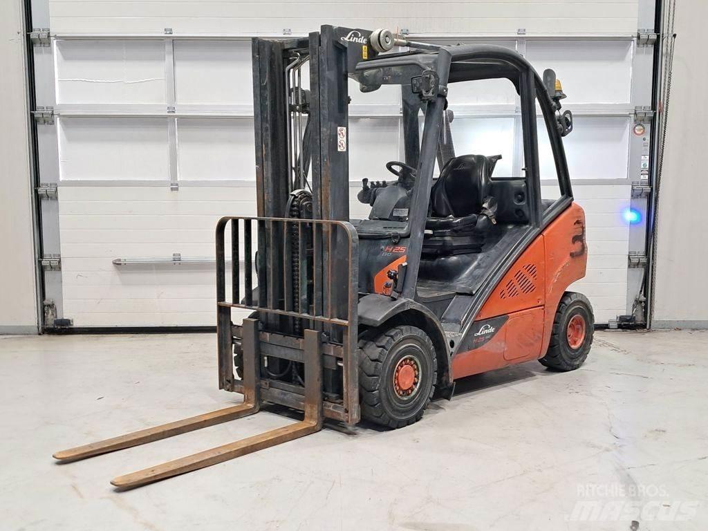 Linde H25D-02 Dieselmotviktstruckar