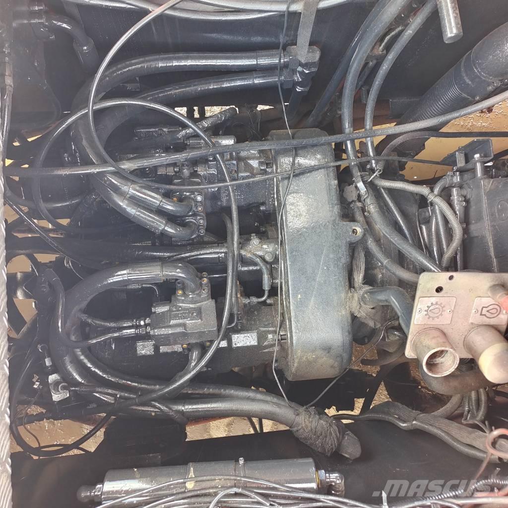 Kalmar DRF 450 Reachstackers