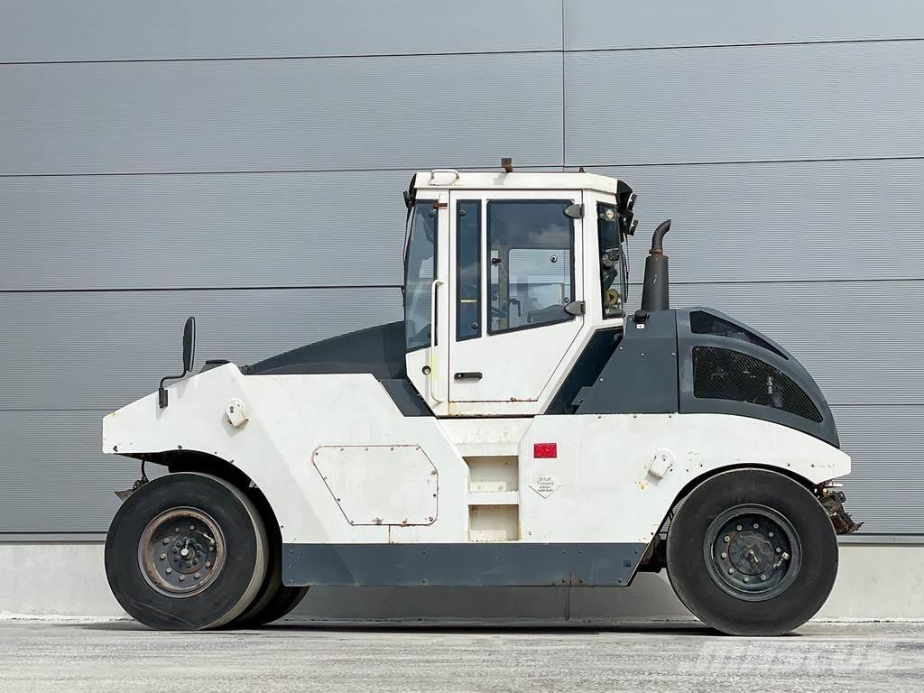 Bomag BW 24 RH Pneumatiska Hjulvältar