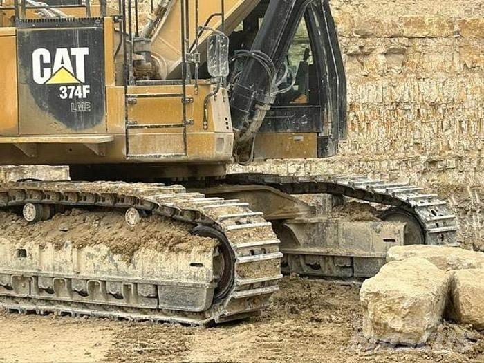CAT 374 LME Specialgrävmaskiner
