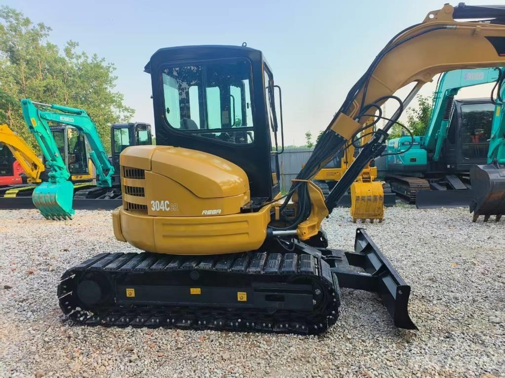 CAT 304 CR Minigrävare < 7t