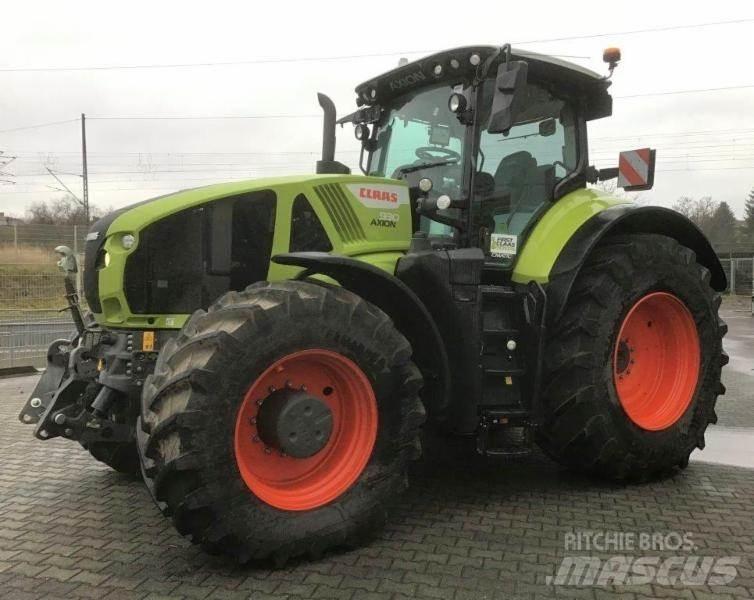 CLAAS AXION 930 Traktorer