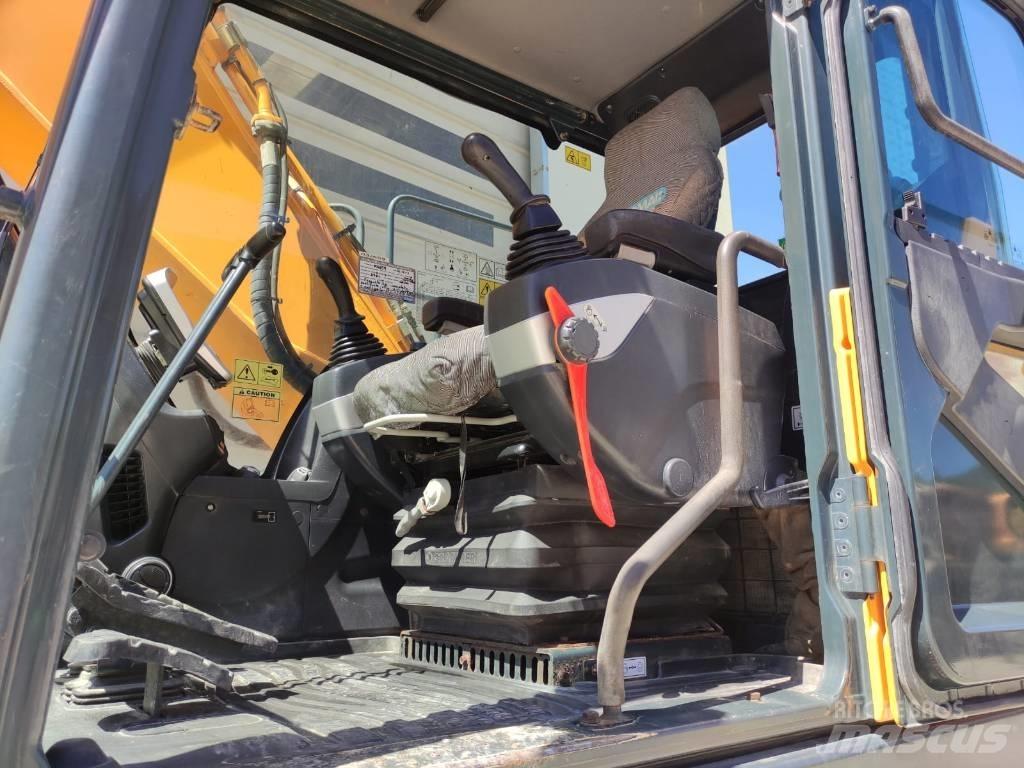 Hyundai HX 220 Bandgrävare