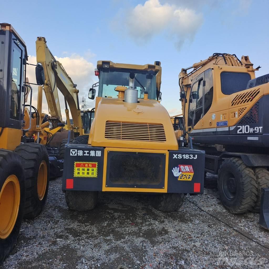 XCMG XS 183 J Envalsvältar