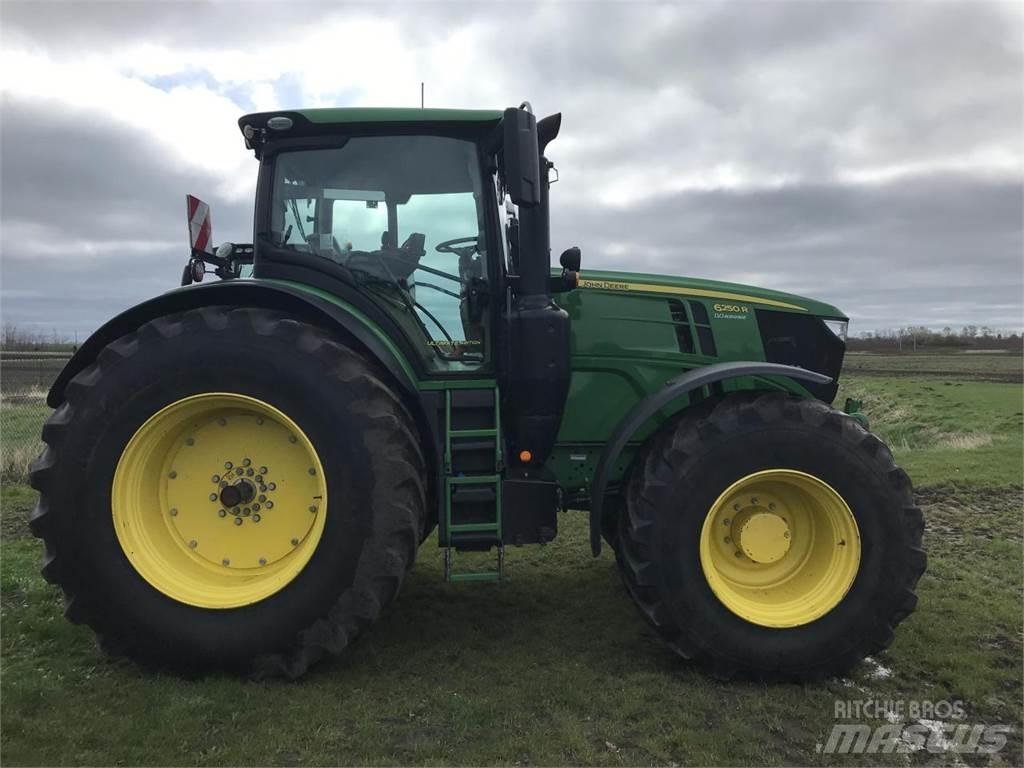 John Deere 6250R Traktorer