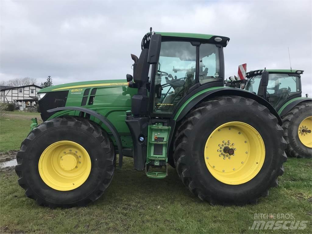 John Deere 6250R Traktorer