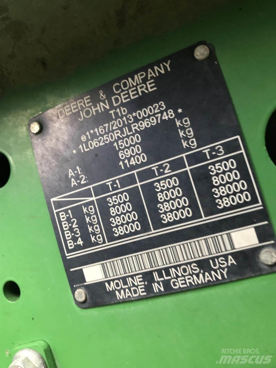 John Deere 6250R Traktorer