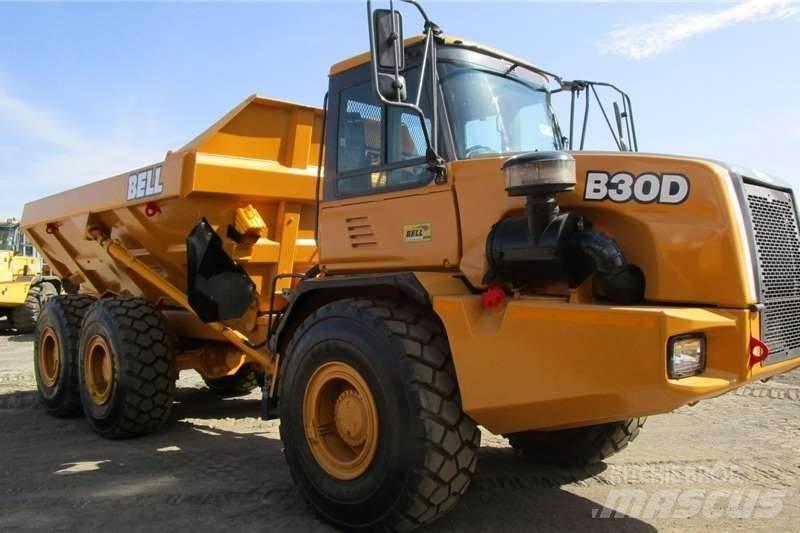 Bell B30D Midjestyrd dumper