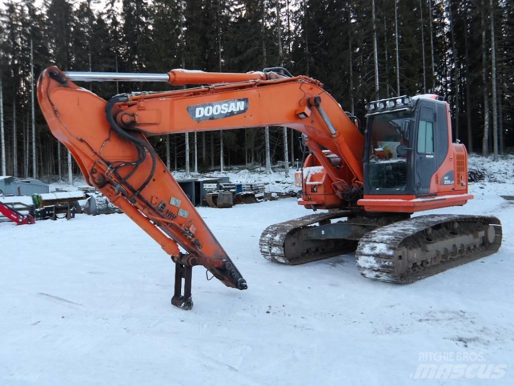 Doosan DX 235 LCR Bandgrävare