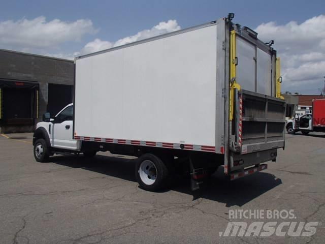 Ford F 550 SD Plogbilar