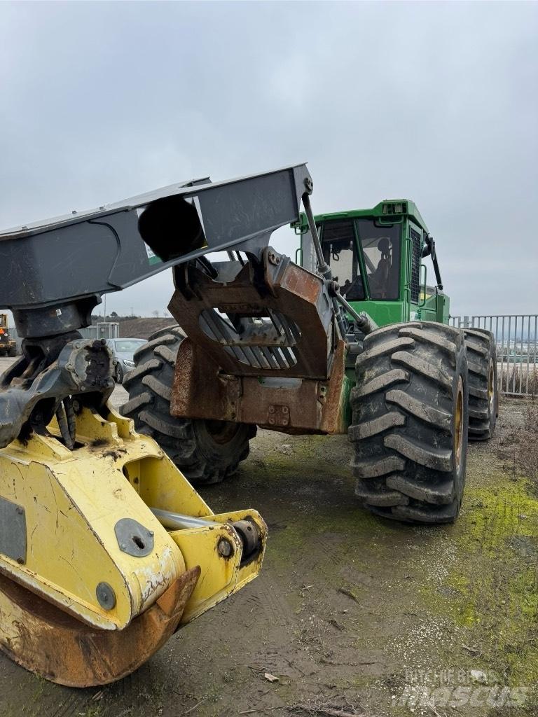 John Deere 748 Lunnare