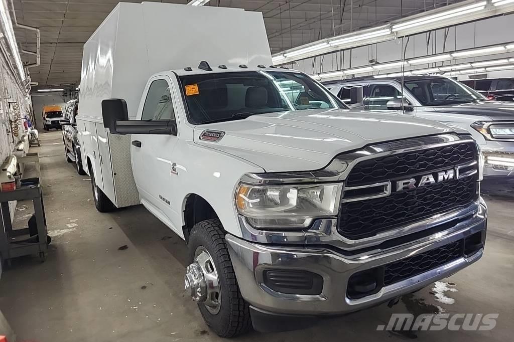 RAM 3500 TRADESMAN Flakbilar/Pickuper