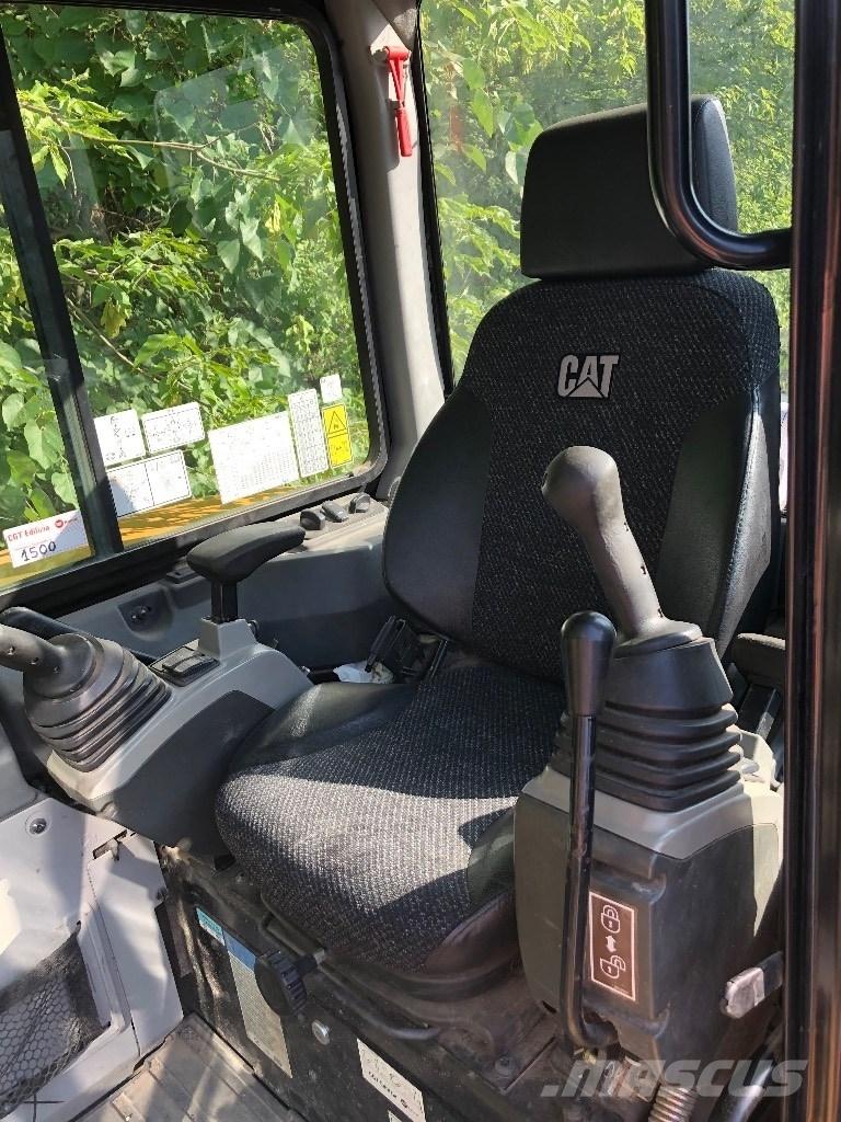 CAT 305 E2 CR Minigrävare < 7t