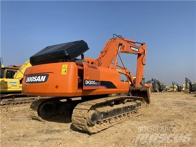 Doosan DH300 Bandgrävare