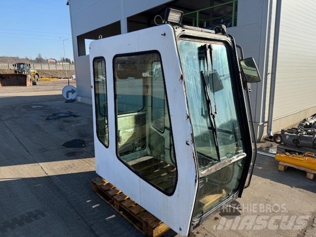 Liebherr SERIA B CAB Hytter och interiör
