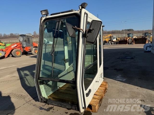 Liebherr SERIA B CAB Hytter och interiör